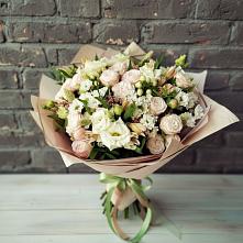 Букет цветов из:  Альстромерии, Розы и Хризантемы в Пыталово