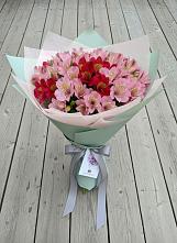 Букет цветов из:  Альстромерии #REPLACE_PRED# Пыталово