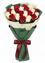 Букет Микс из красных и белых роз #REPLACE_PRED# Пыталово