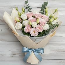 Букет цветов из:  Лизиантусы в Пыталово