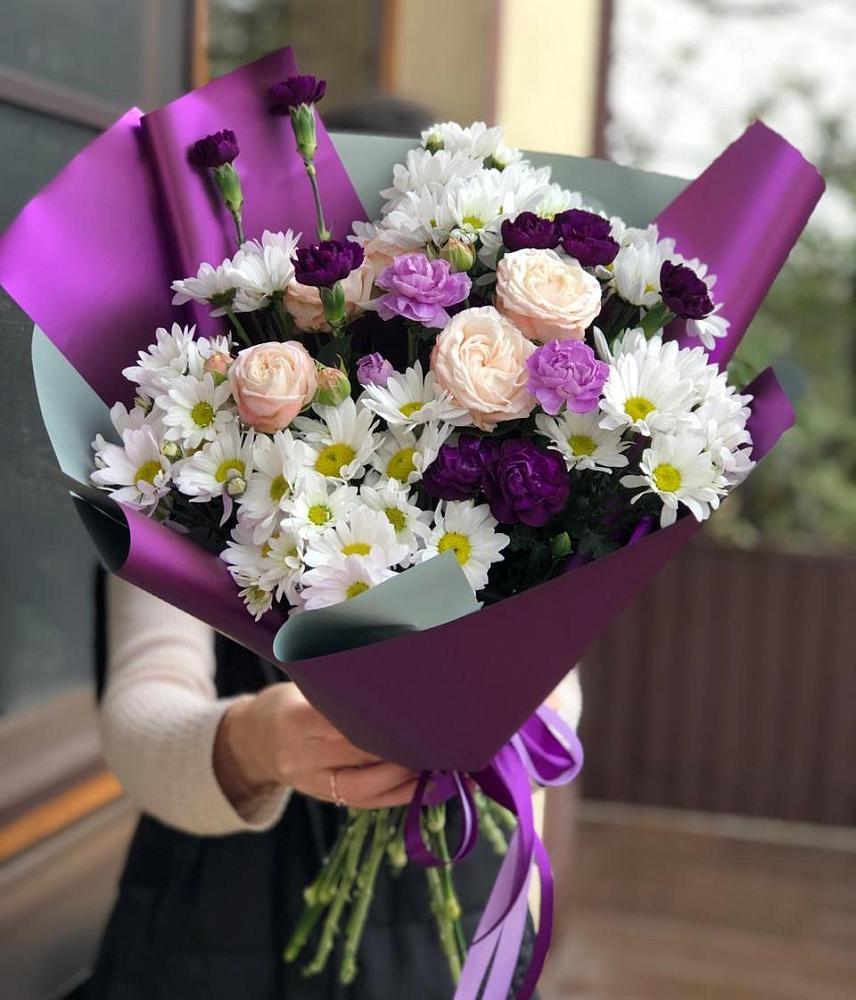 Букет цветов из: Хризантемы, Гвоздики и Розы в Пыталово