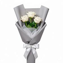 Букет 3 белые розы в Пыталово