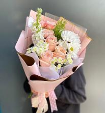 Букет цветов из:  Хризантемы и Розы в Пыталово