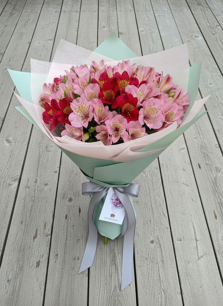 Букет цветов из: Альстромерии в Пыталово
