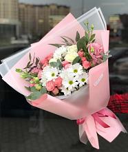 Букет цветов из:  Розы, Лизиантусы и Хризантемы в Пыталово