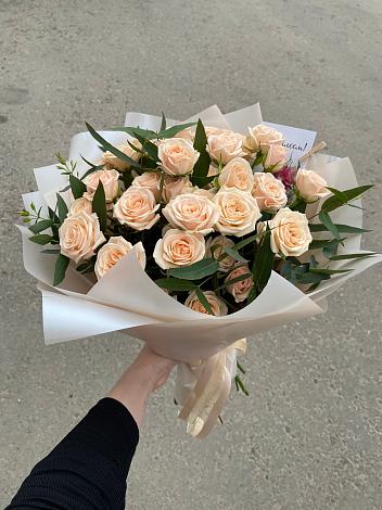 Букет Кремовые розы Латте в Пыталово