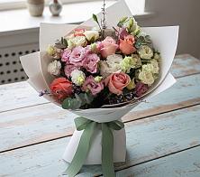 Букет цветов из:  Розы, Лизиантусы и Гвоздики #REPLACE_PRED# Пыталово