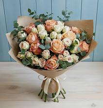Букет цветов из:  Альстромерии и Розы в Пыталово
