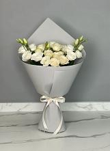 Букет цветов из:  Розы и Лизиантусы #REPLACE_PRED# Пыталово